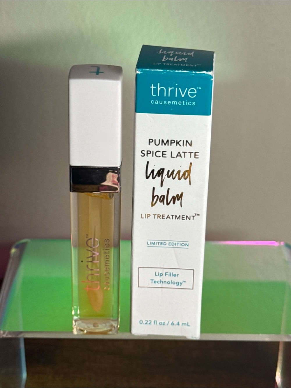Thrive Pout Hero Liquid Balm Lip Treatment Pumpkin Spice Latte